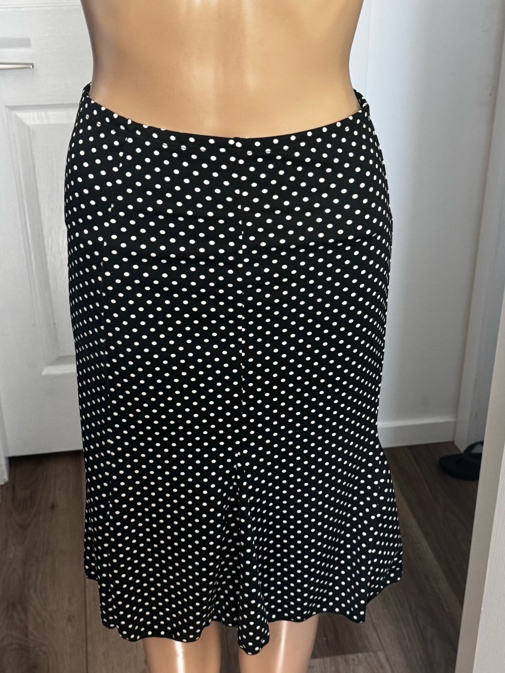Black Polka Dot Midi Skirt - Chic Women's Skirt Size small knee length